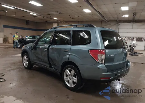 2009 Subaru Forester 2.5X Premium из США, поврежденный, VIN JF2SH63699G756808